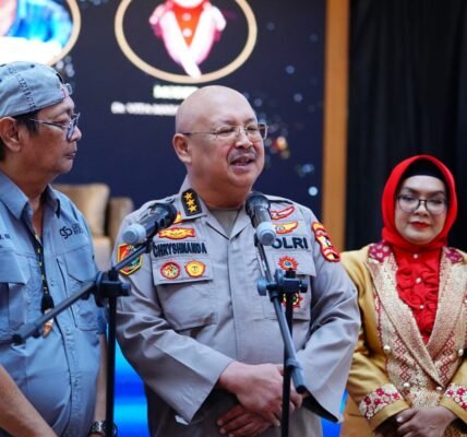 Bedah Buku “Alter Ego Listyo Sigit Presisi”, Kalemdiklat Polri: Reformasi adalah Proses Berkelanjutan dalam Demokrasi img 20260205 wa0052