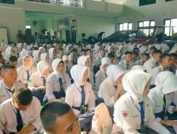 Polsek Jetis Polres Mojokerto Kota Hadir di MPLS: Menanamkan Kesadaran Safety Riding, Bahaya NAPZA, dan Stop Bullying
